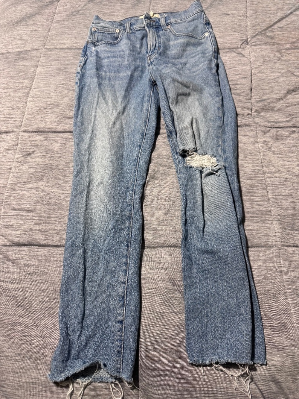 Madewell Ankle Length Frayed Hem Jeans Size 32